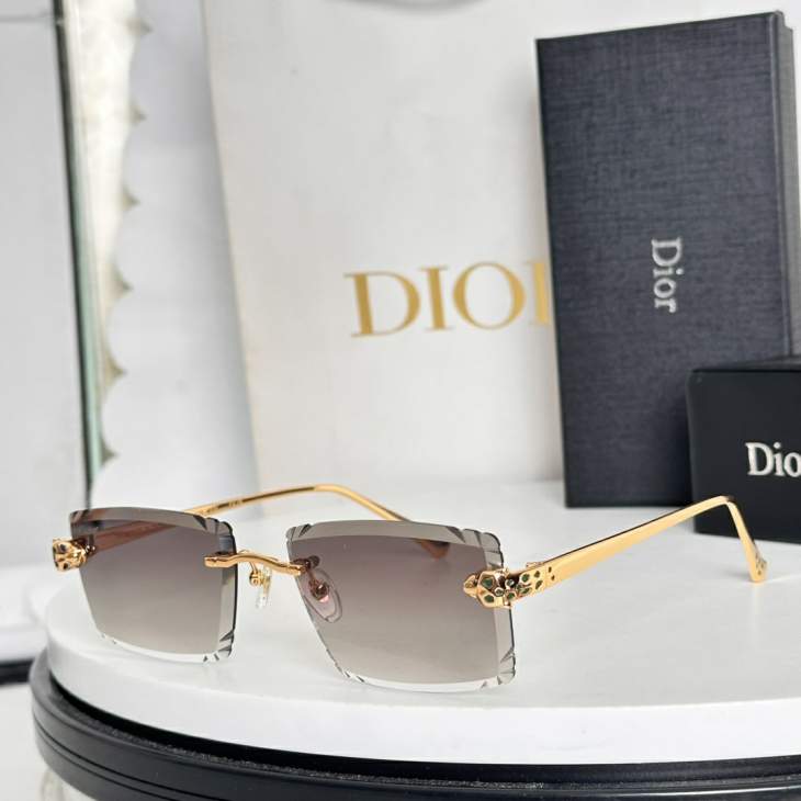 Picture of Dior Sunglasses _SKUfw76015110fw